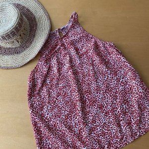 Woman's Summer Blouse w/o sleeves